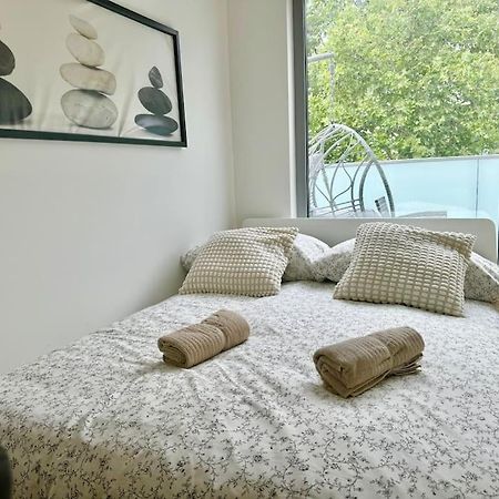 Rooftop Apartment With Balcony & Free Parking เวียนนา ภายนอก รูปภาพ