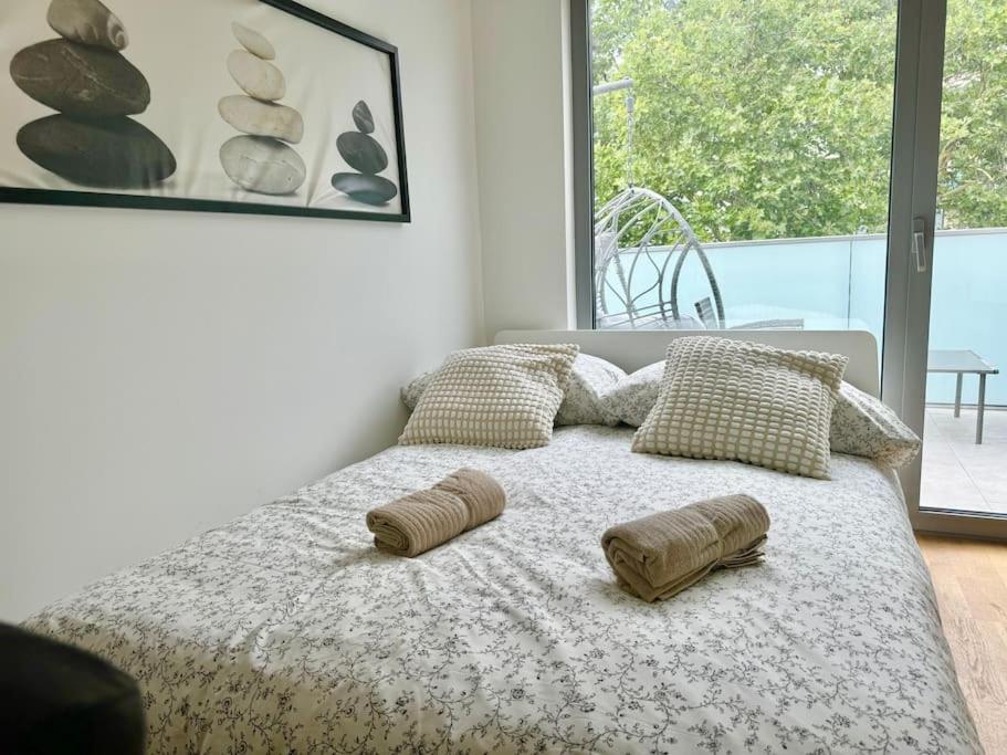 Rooftop Apartment With Balcony & Free Parking เวียนนา ภายนอก รูปภาพ